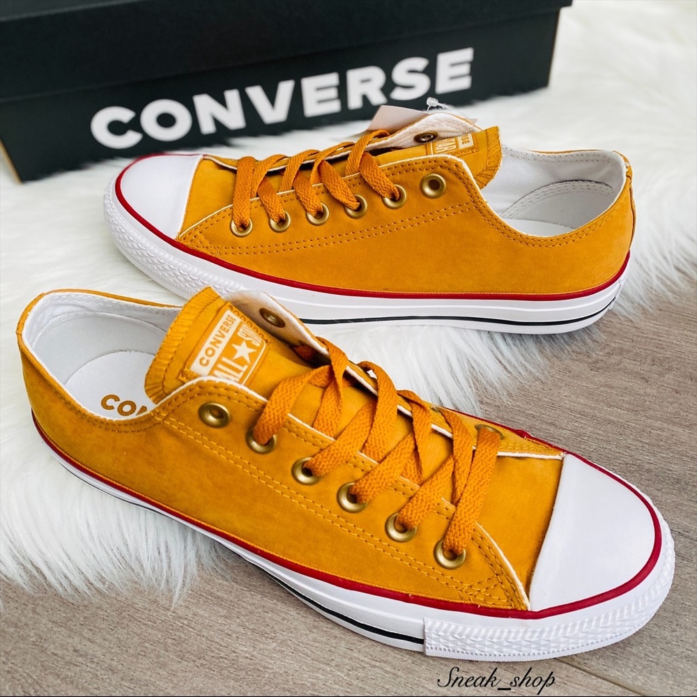 NWT Converse Ctas OX Women’s Shoes - Picture 1 of 9